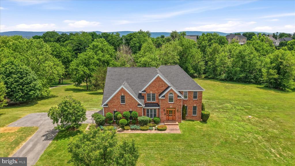 86 EASTLAND DRIVE