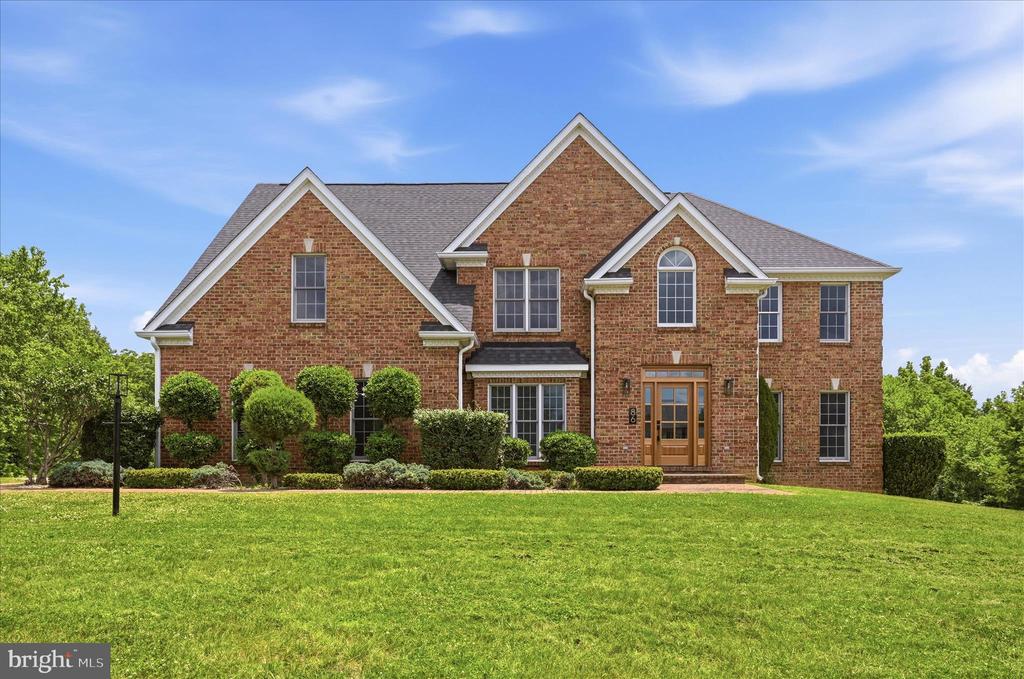86 EASTLAND DRIVE