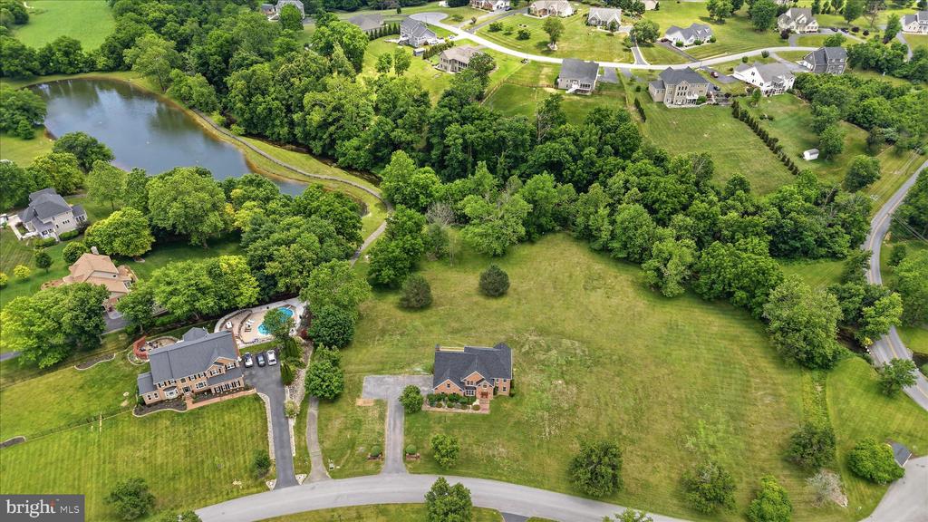 86 EASTLAND DRIVE