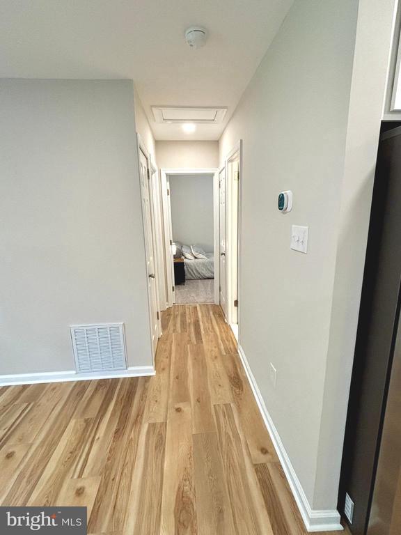 237 OAKRIDGE DRIVE