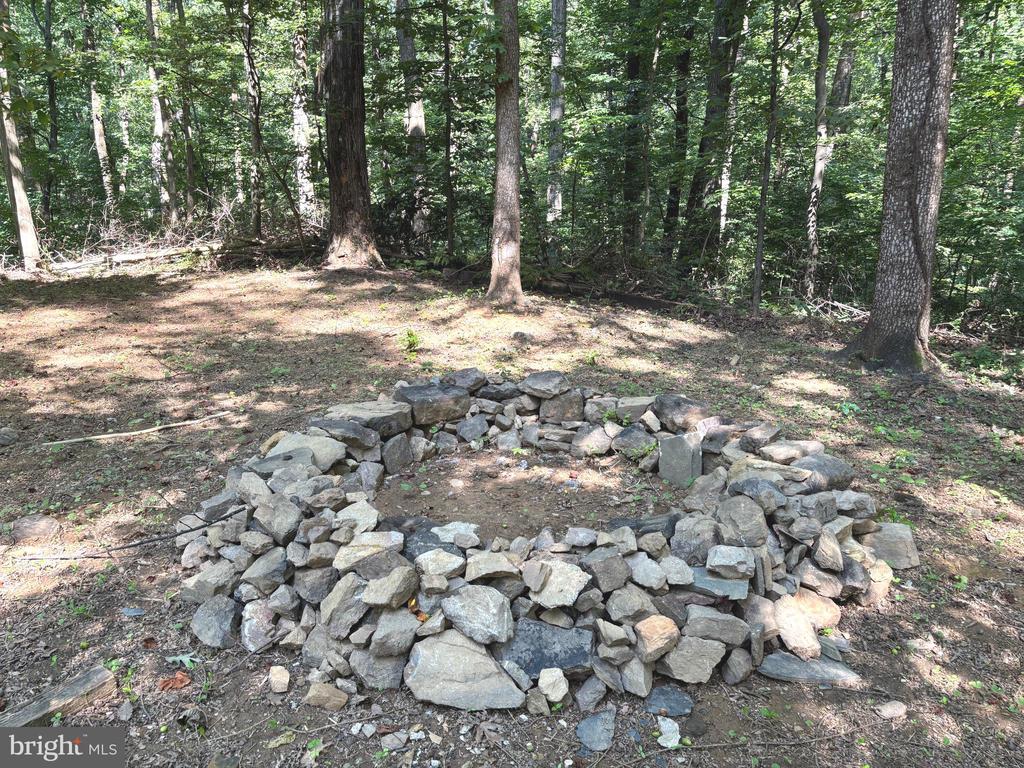 237 OAKRIDGE DRIVE
