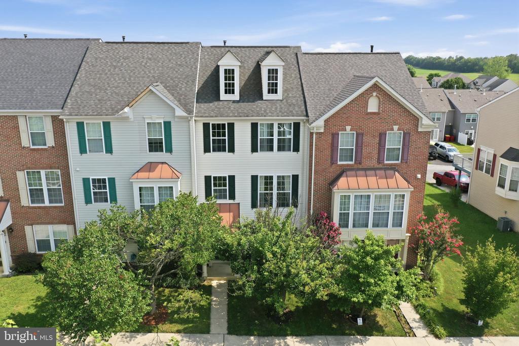 44 DEERBROOK DRIVE
