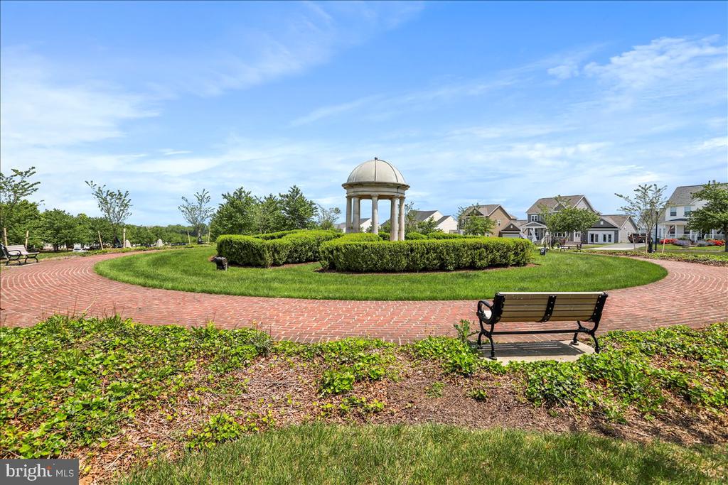 44 DEERBROOK DRIVE
