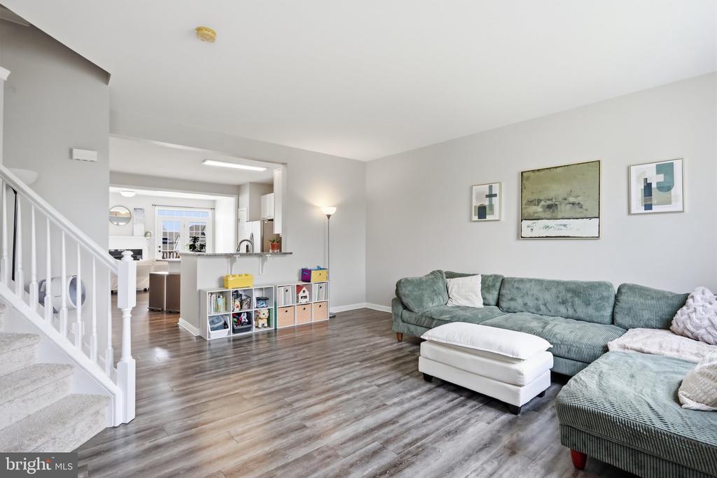 44 DEERBROOK DRIVE