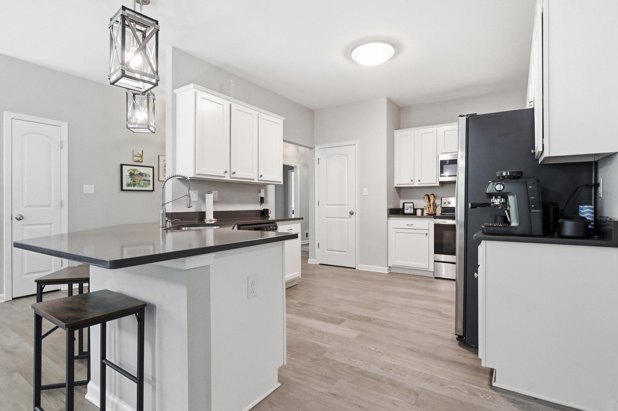 553 RIPPON VILLAGE DR
