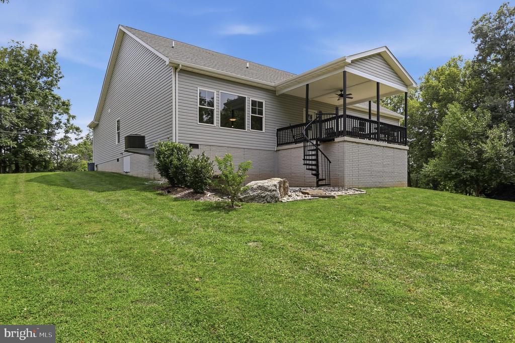 553 RIPPON VILLAGE DR