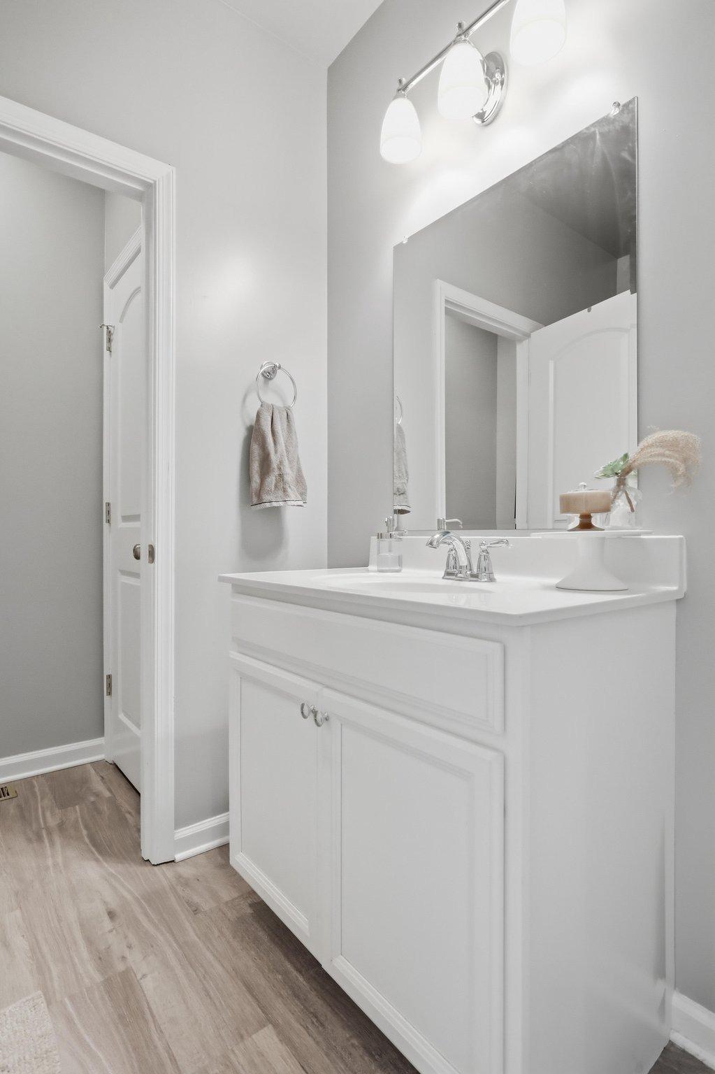 553 RIPPON VILLAGE DR