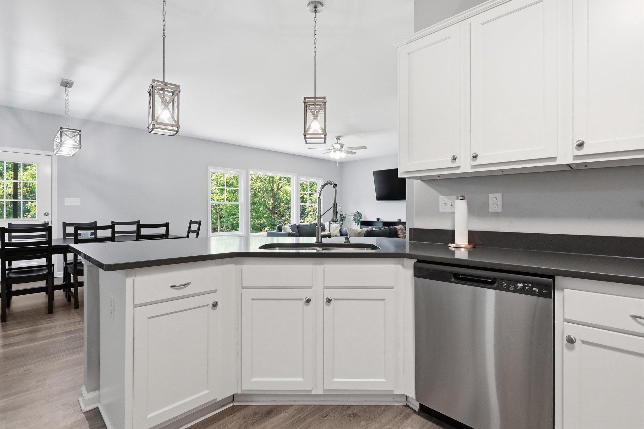 553 RIPPON VILLAGE DR