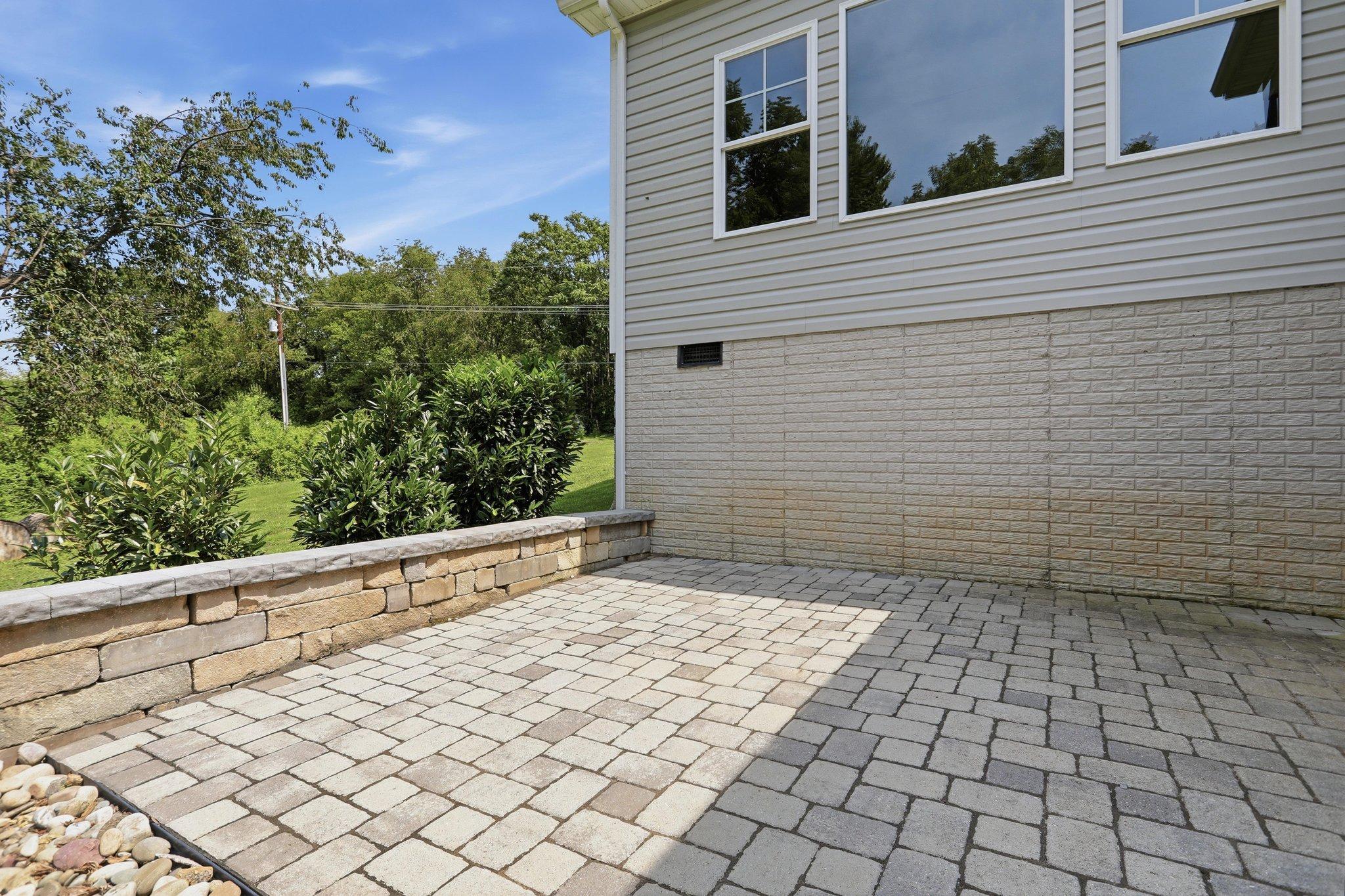 553 RIPPON VILLAGE DR