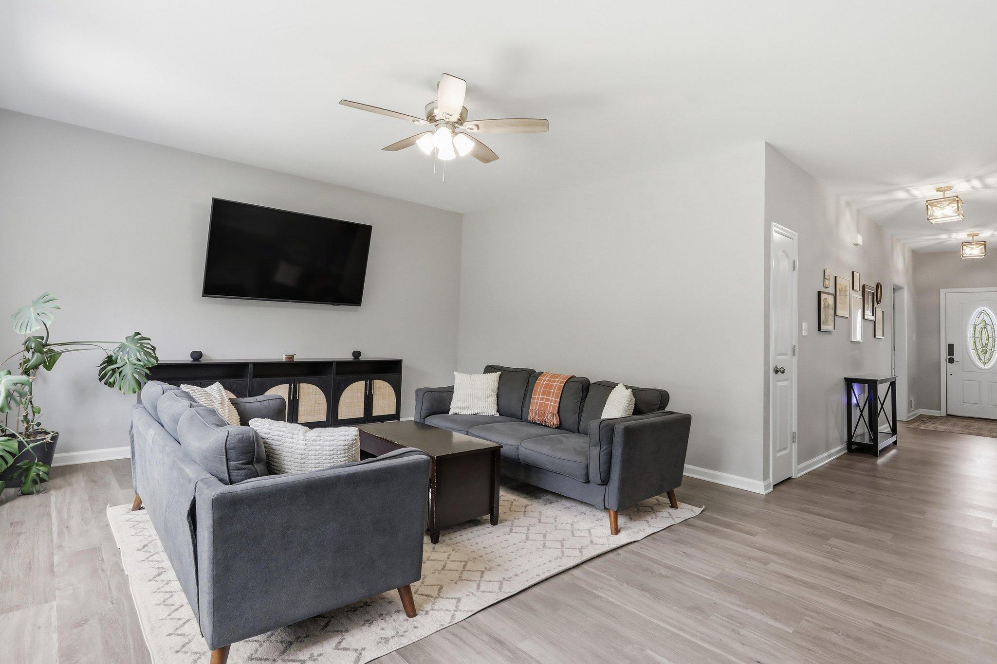 553 RIPPON VILLAGE DR