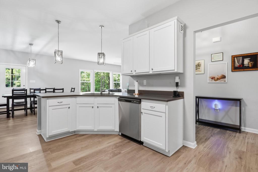 553 RIPPON VILLAGE DR
