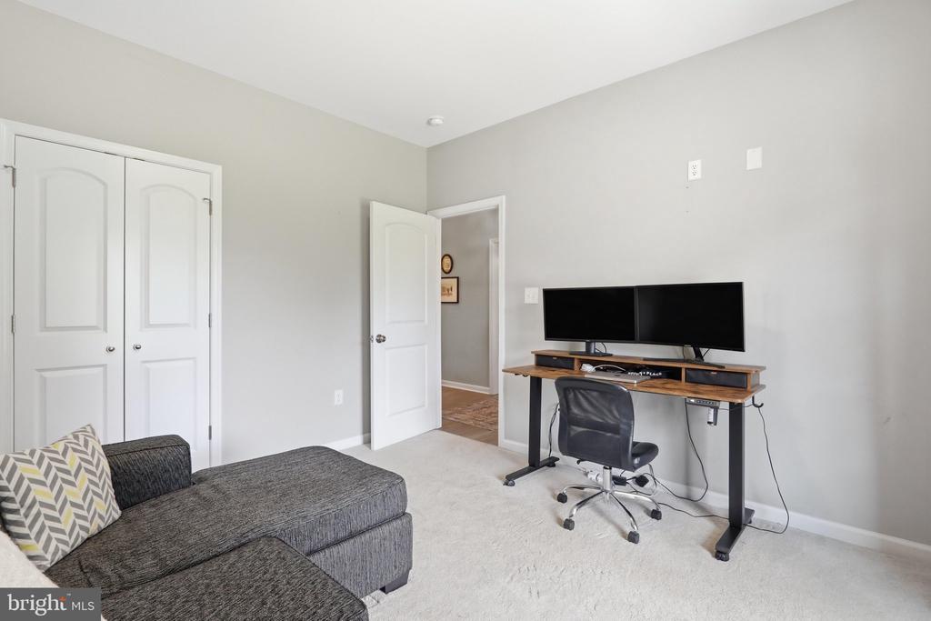 553 RIPPON VILLAGE DR