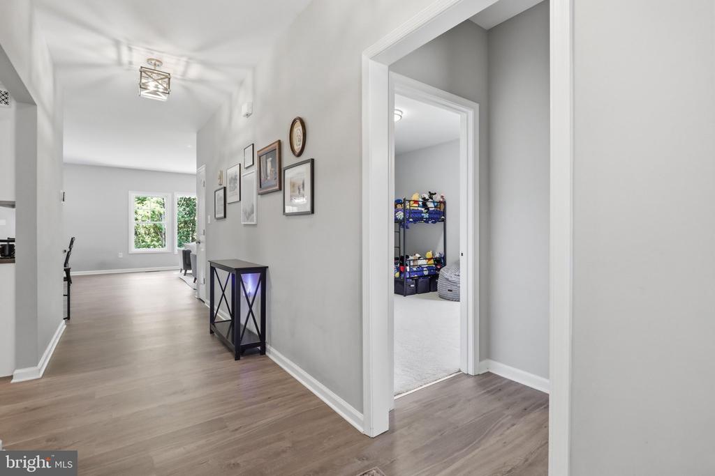 553 RIPPON VILLAGE DR