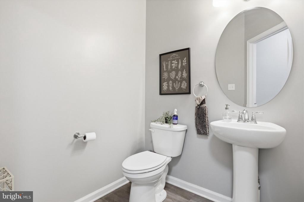 553 RIPPON VILLAGE DR