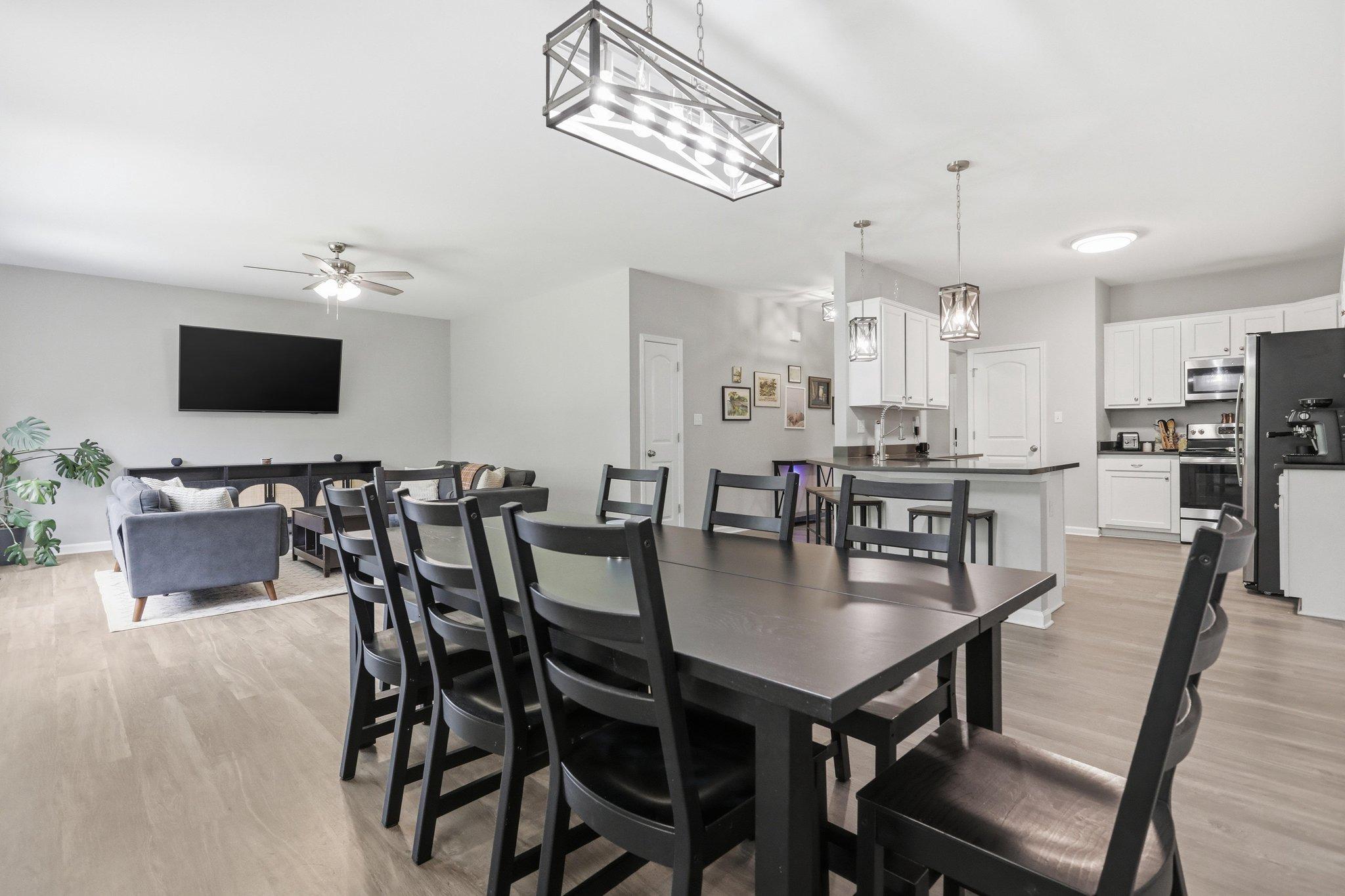 553 RIPPON VILLAGE DR