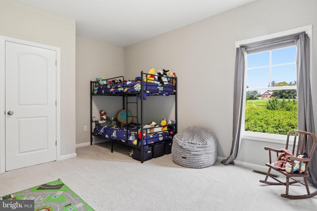 553 RIPPON VILLAGE DR