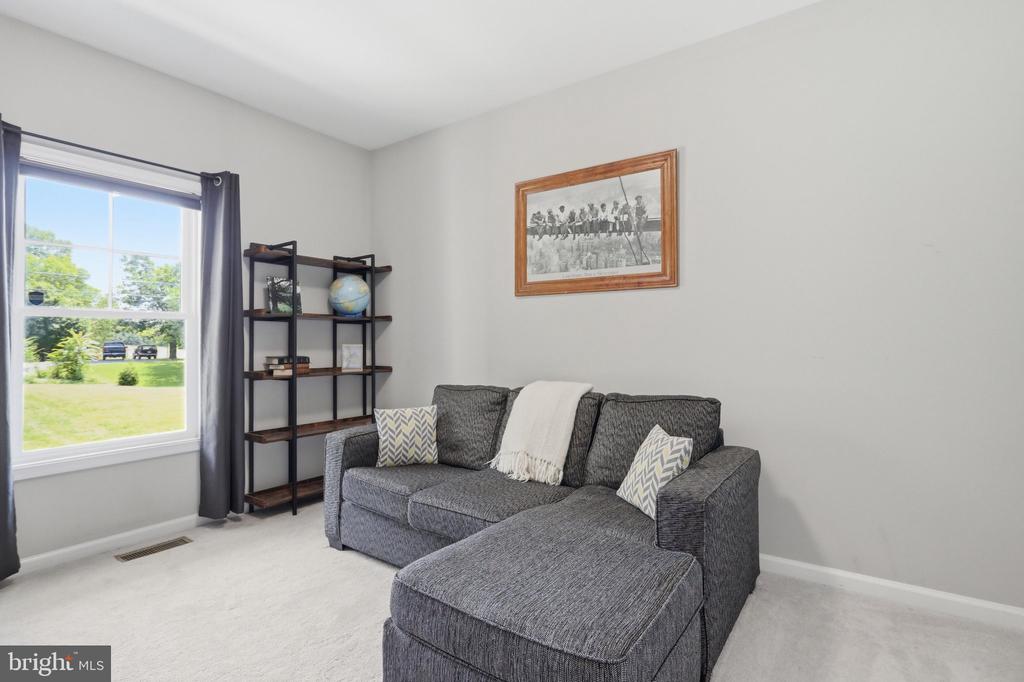 553 RIPPON VILLAGE DR