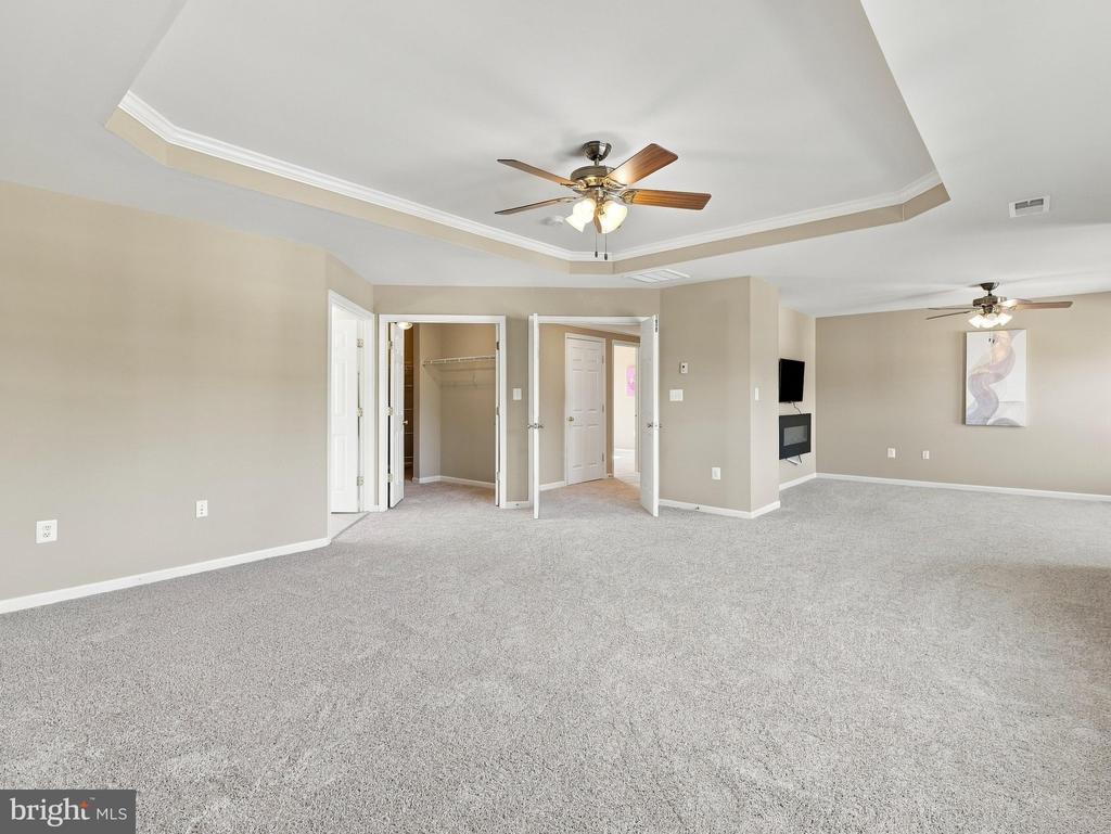 70 KILLIAN LANE
