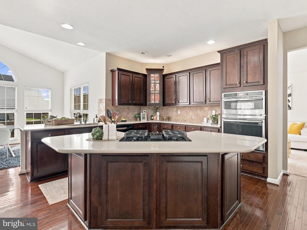 70 KILLIAN LANE