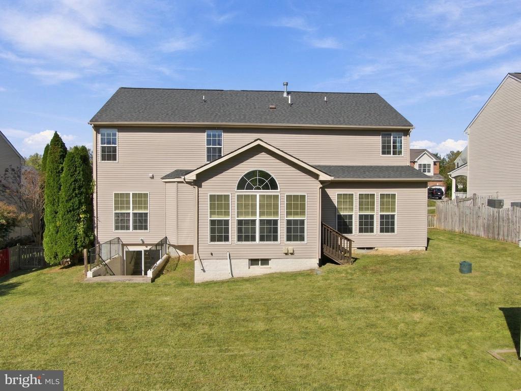 70 KILLIAN LANE