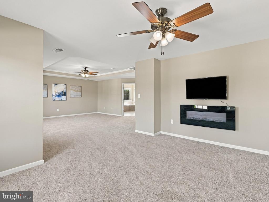 70 KILLIAN LANE