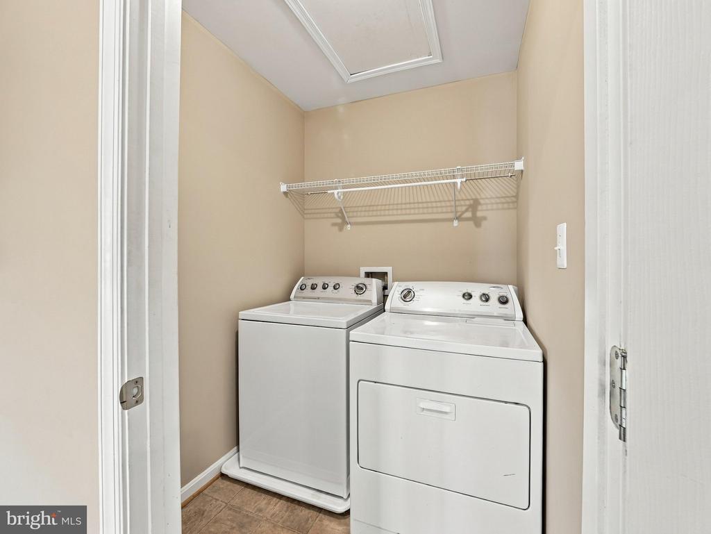 70 KILLIAN LANE