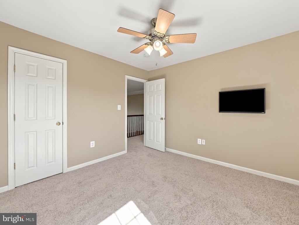 70 KILLIAN LANE