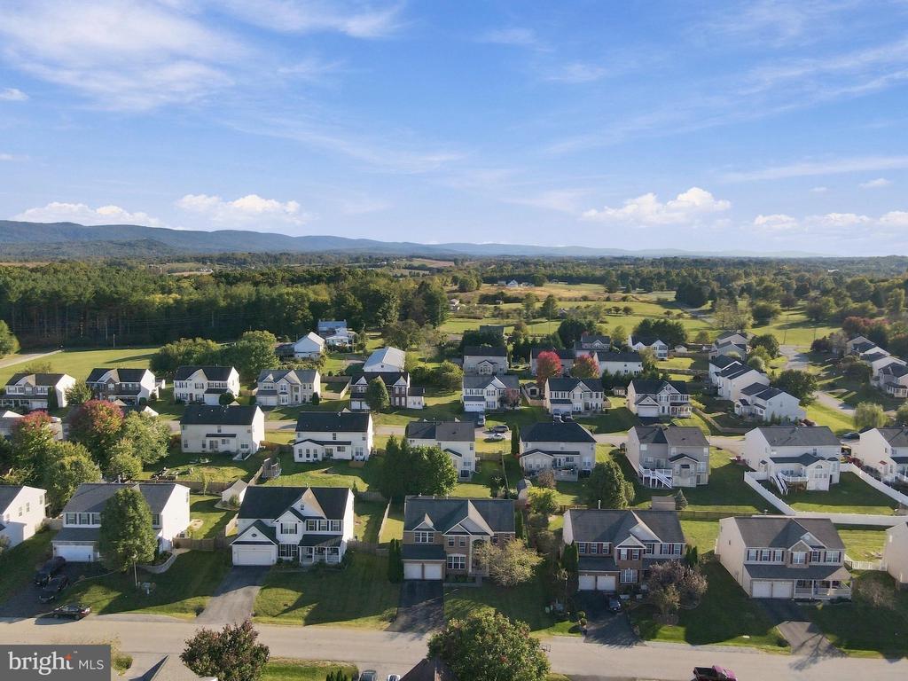70 KILLIAN LANE