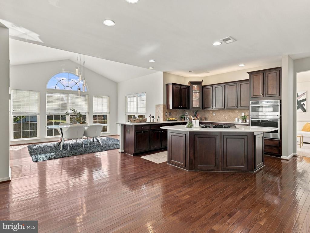 70 KILLIAN LANE
