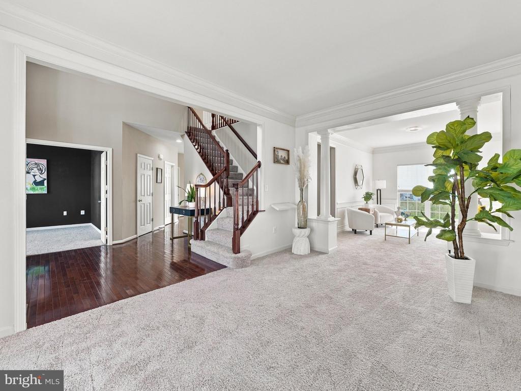 70 KILLIAN LANE