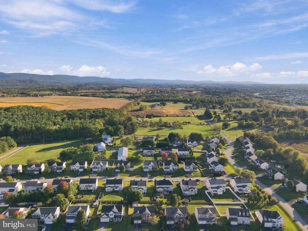 70 KILLIAN LANE