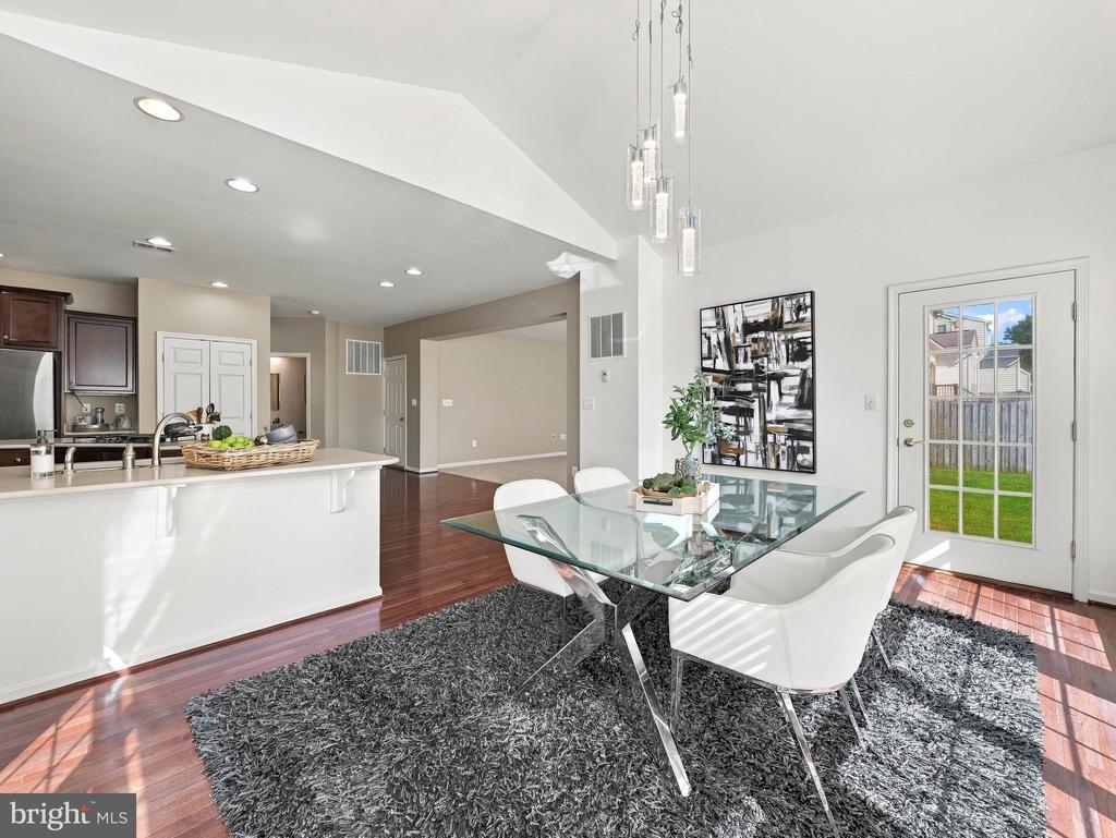 70 KILLIAN LANE