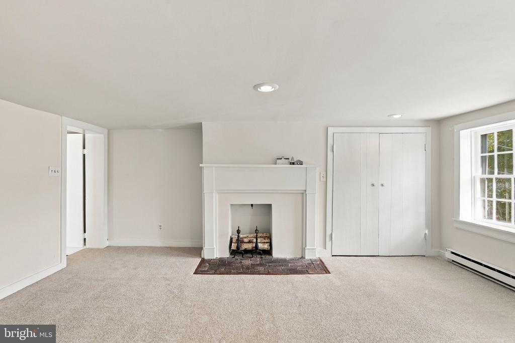 11447 LEETOWN ROAD