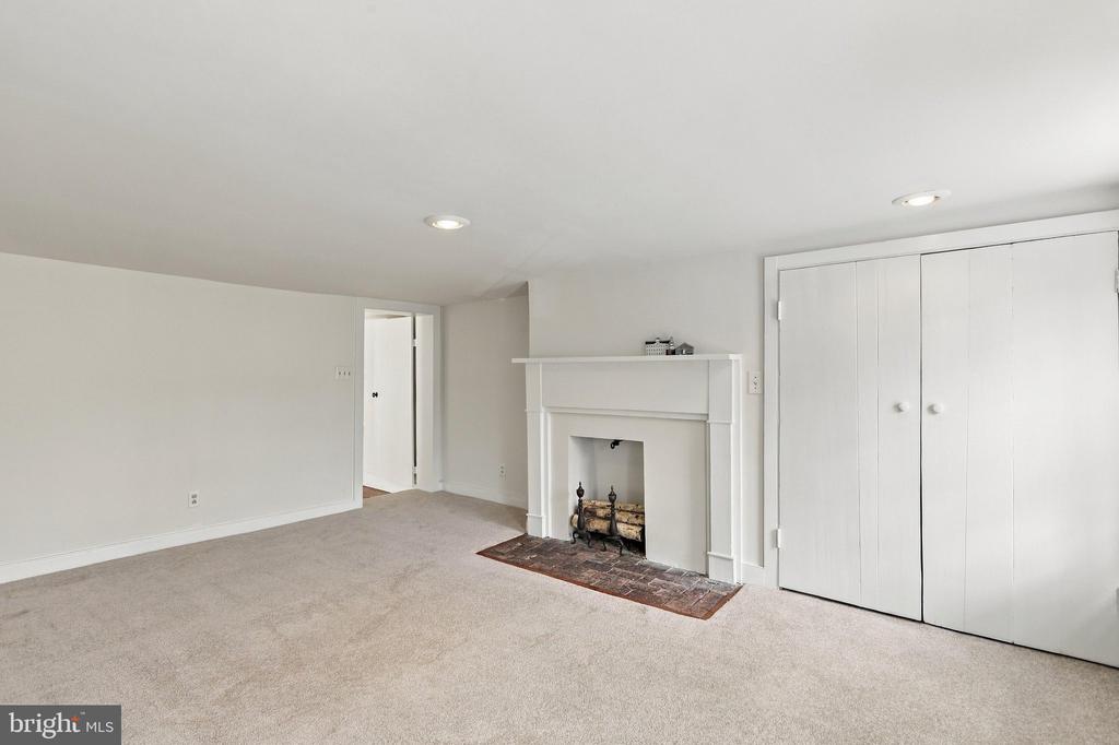 11447 LEETOWN ROAD