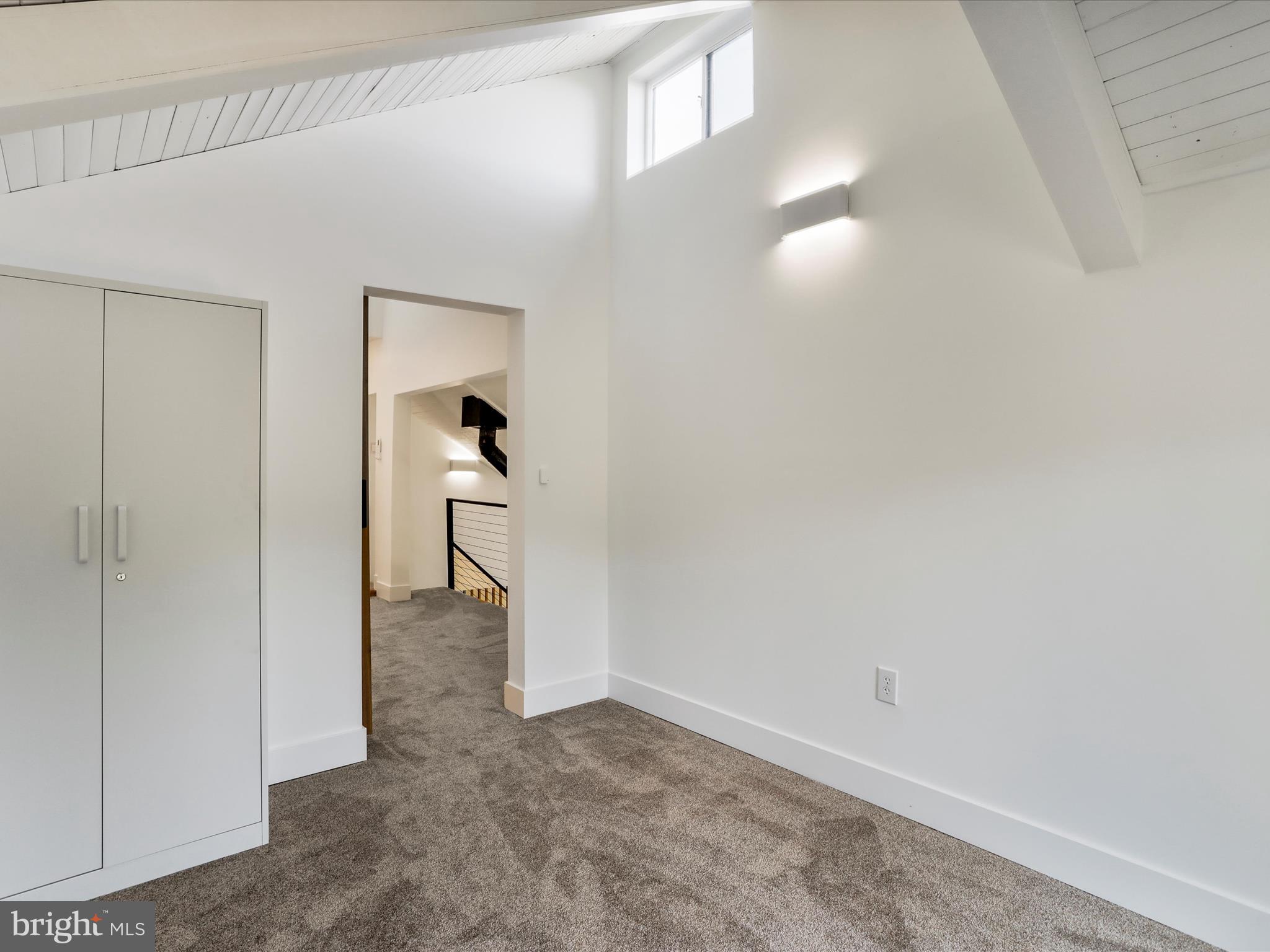 435 PONDS COURT