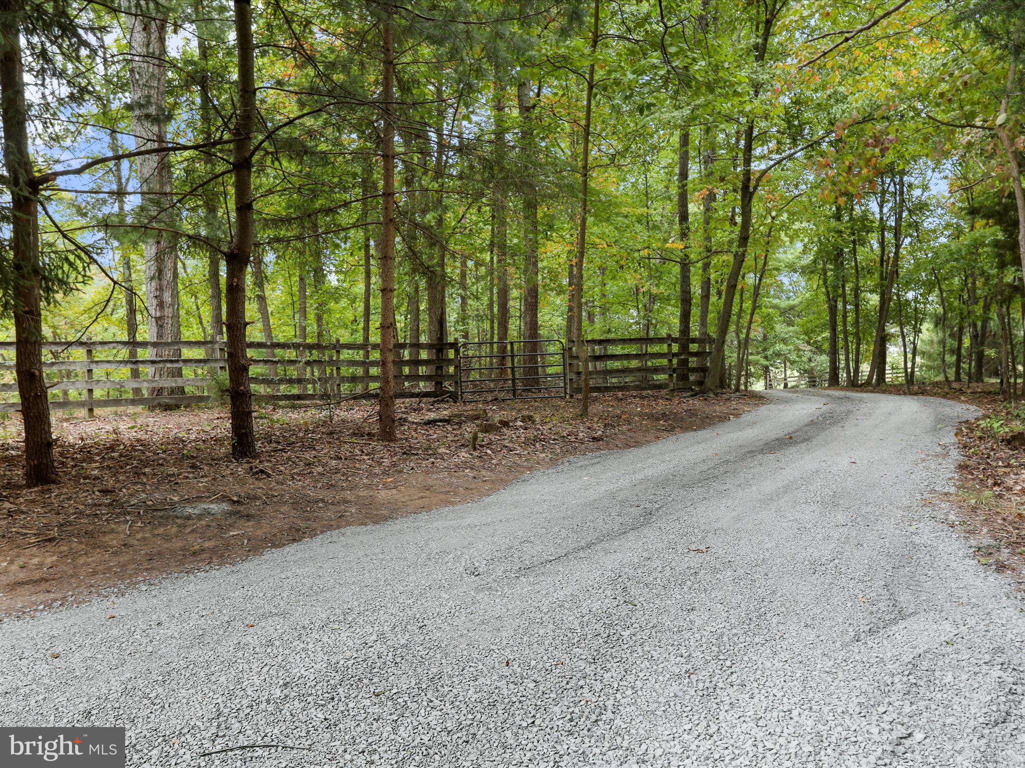 348 SLEEPYVIEW LANE