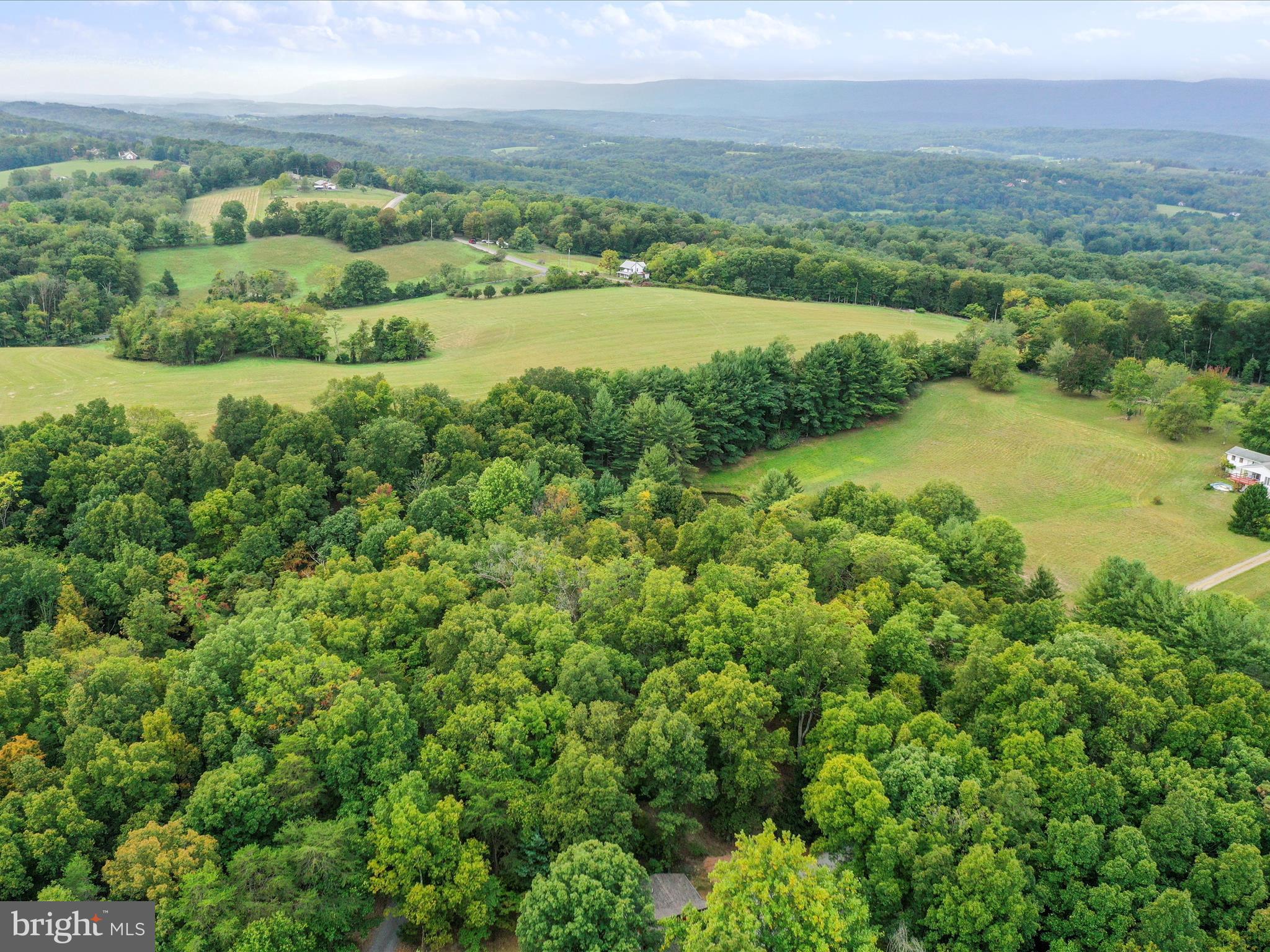 348 SLEEPYVIEW LANE