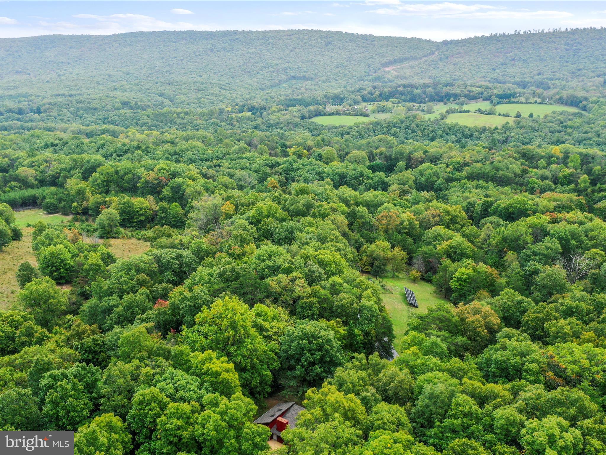 348 SLEEPYVIEW LANE