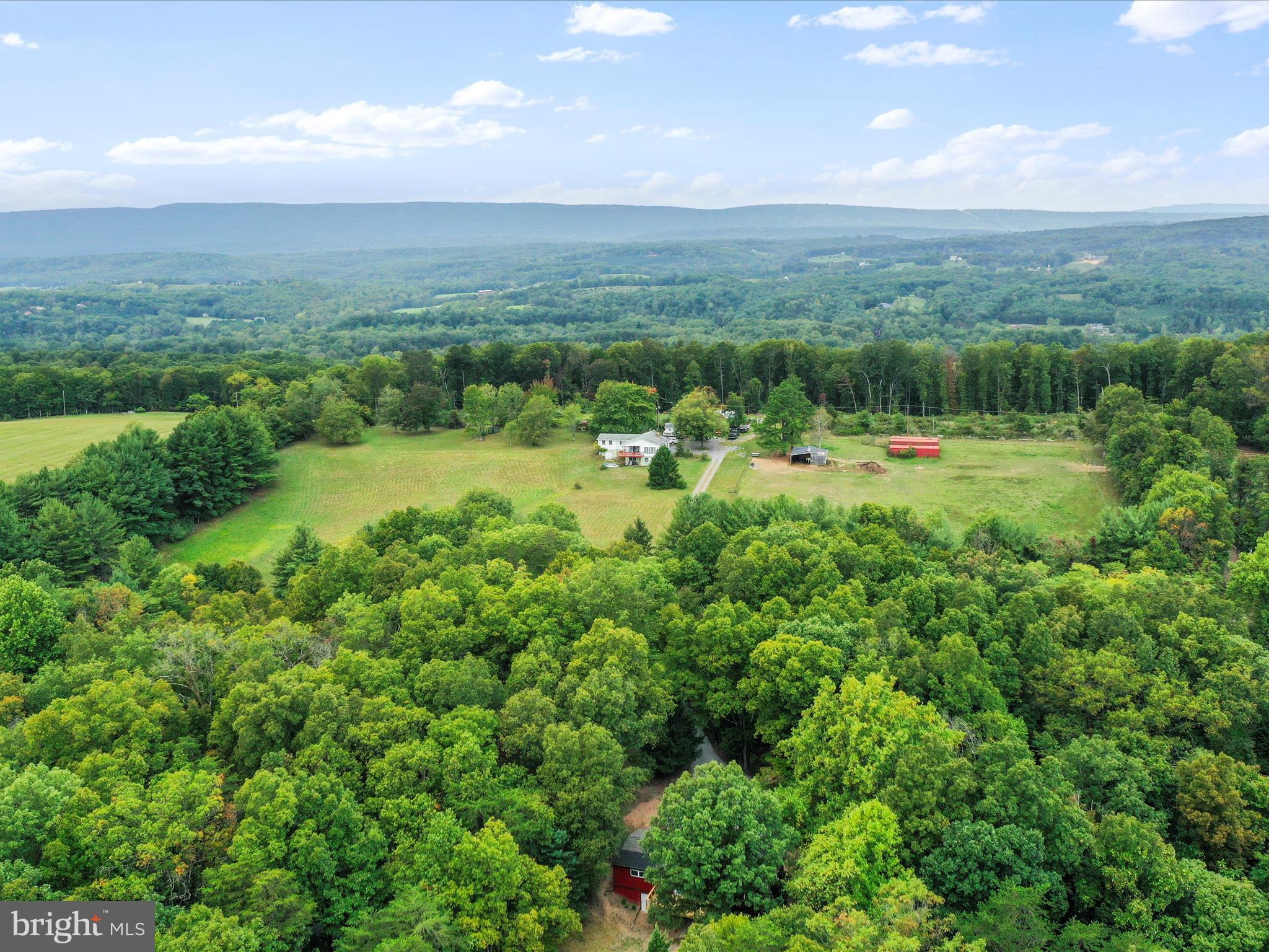 348 SLEEPYVIEW LANE