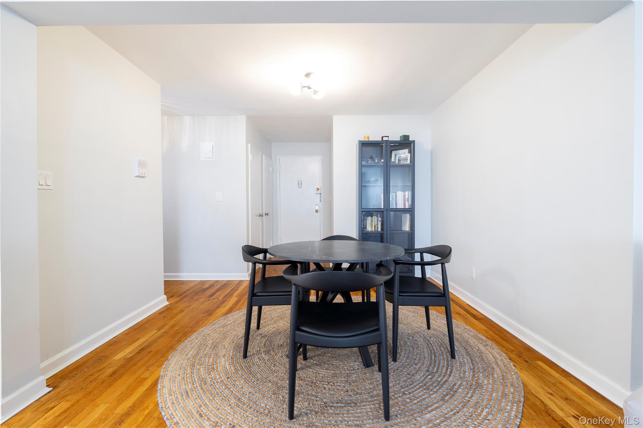 530 Dubois Avenue Unit: 1B