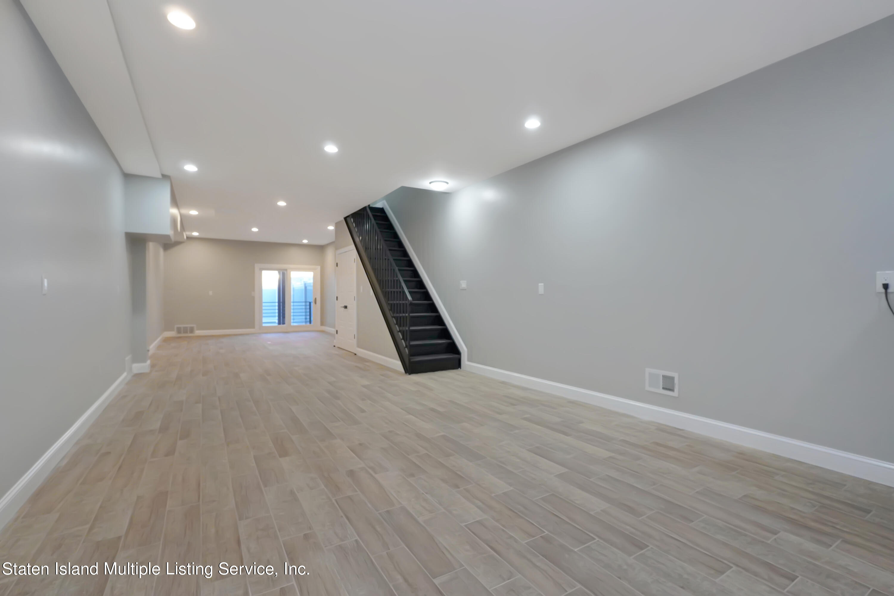 679 Yetman Avenue