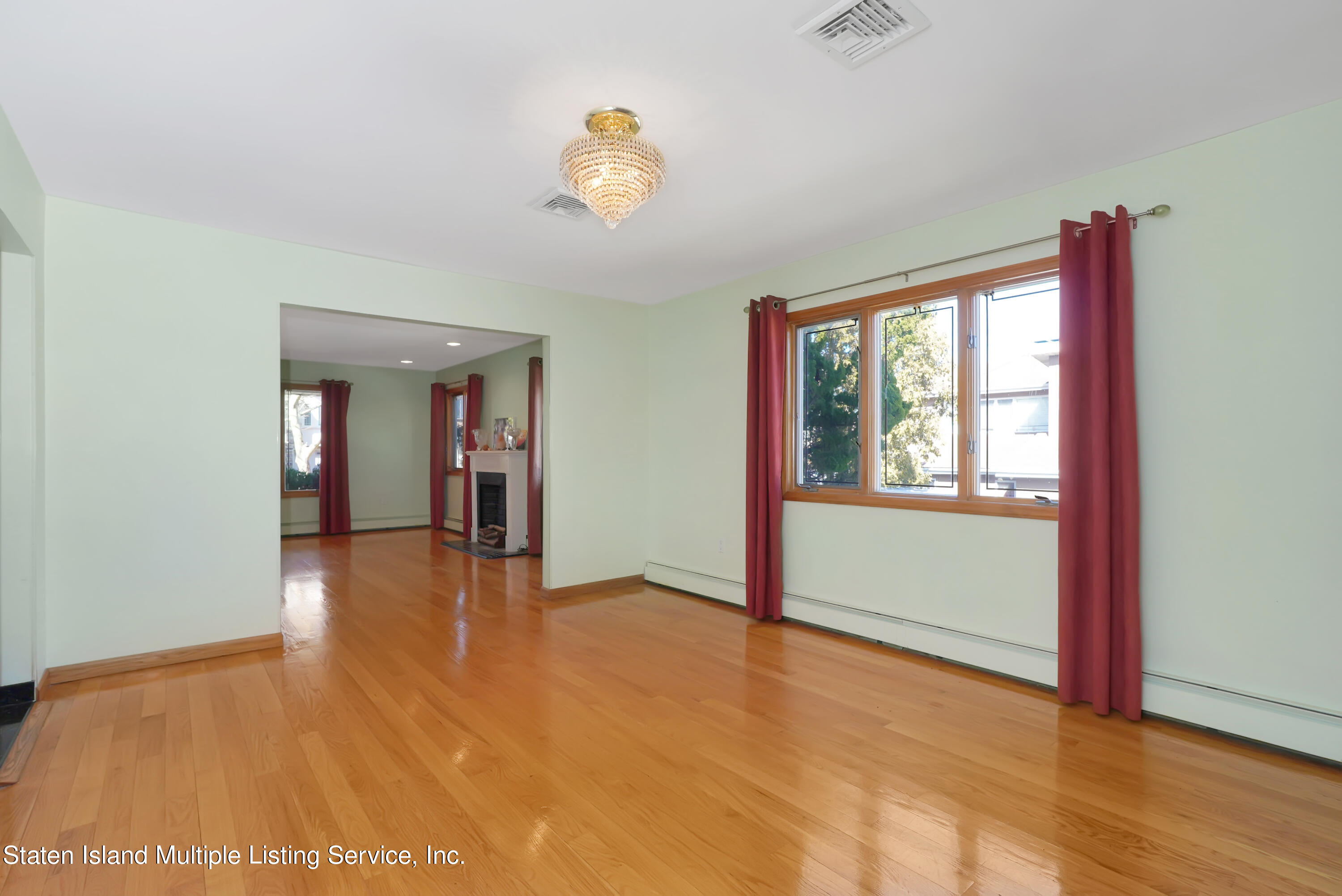 650 Edgegrove Avenue