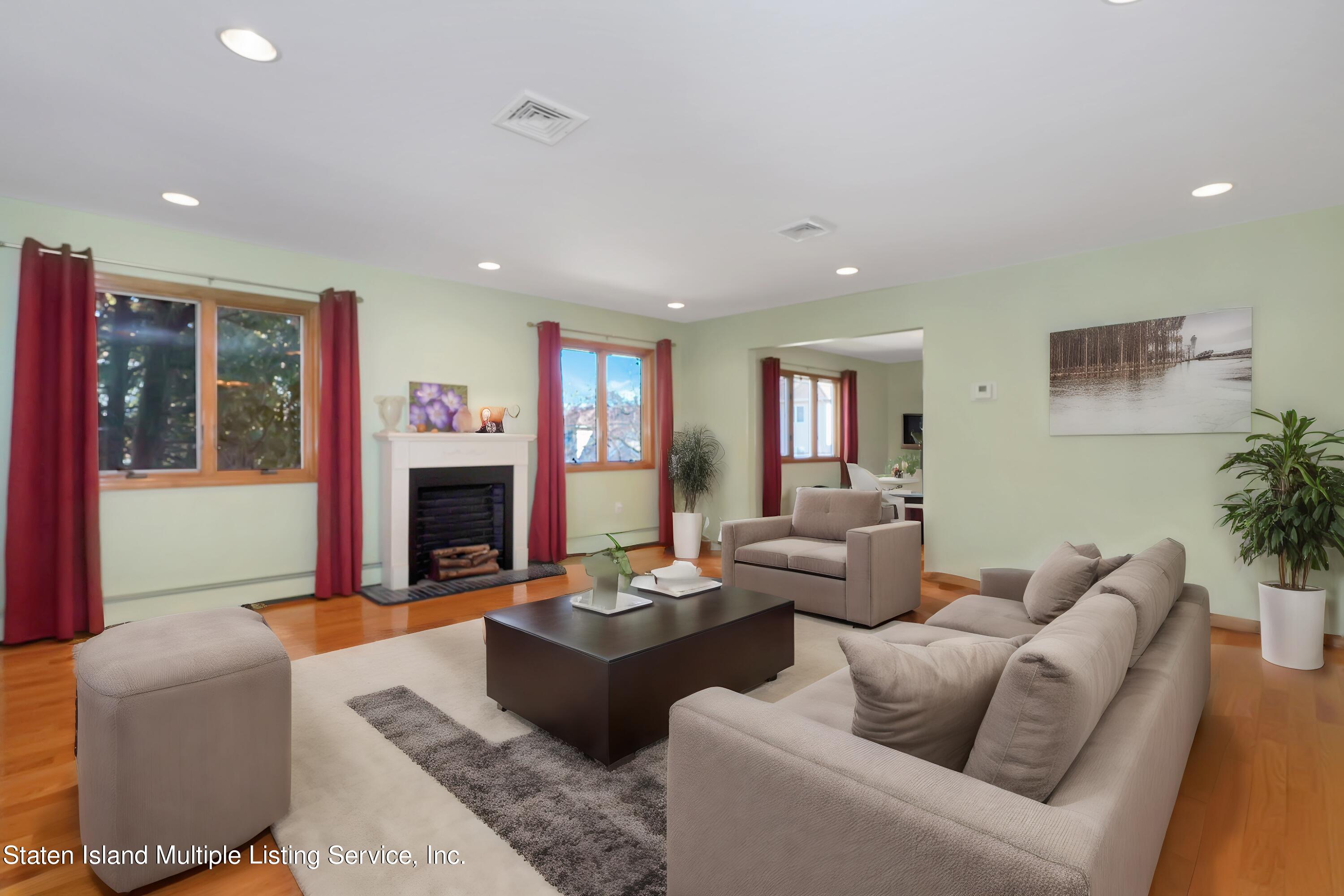 650 Edgegrove Avenue