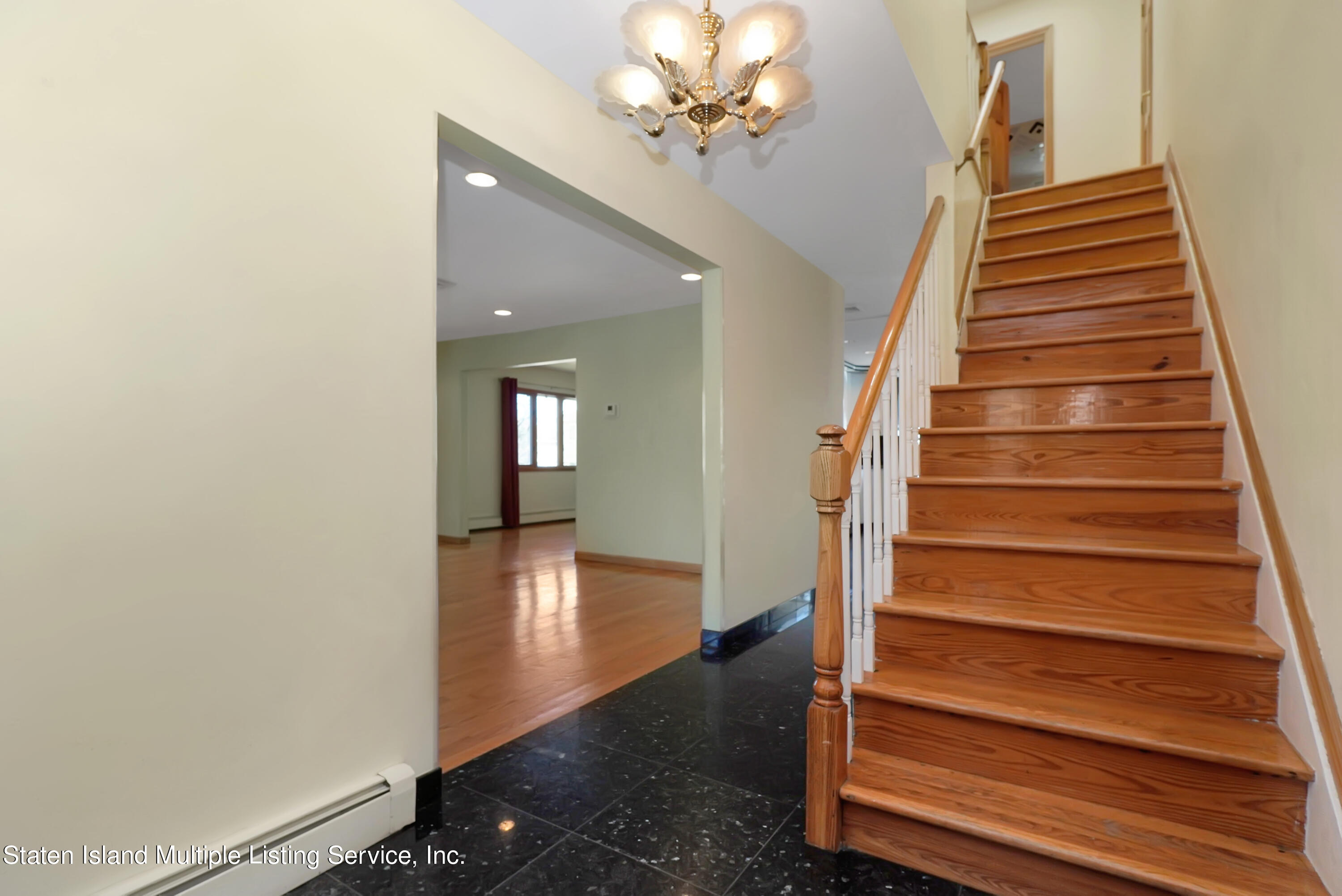 650 Edgegrove Avenue