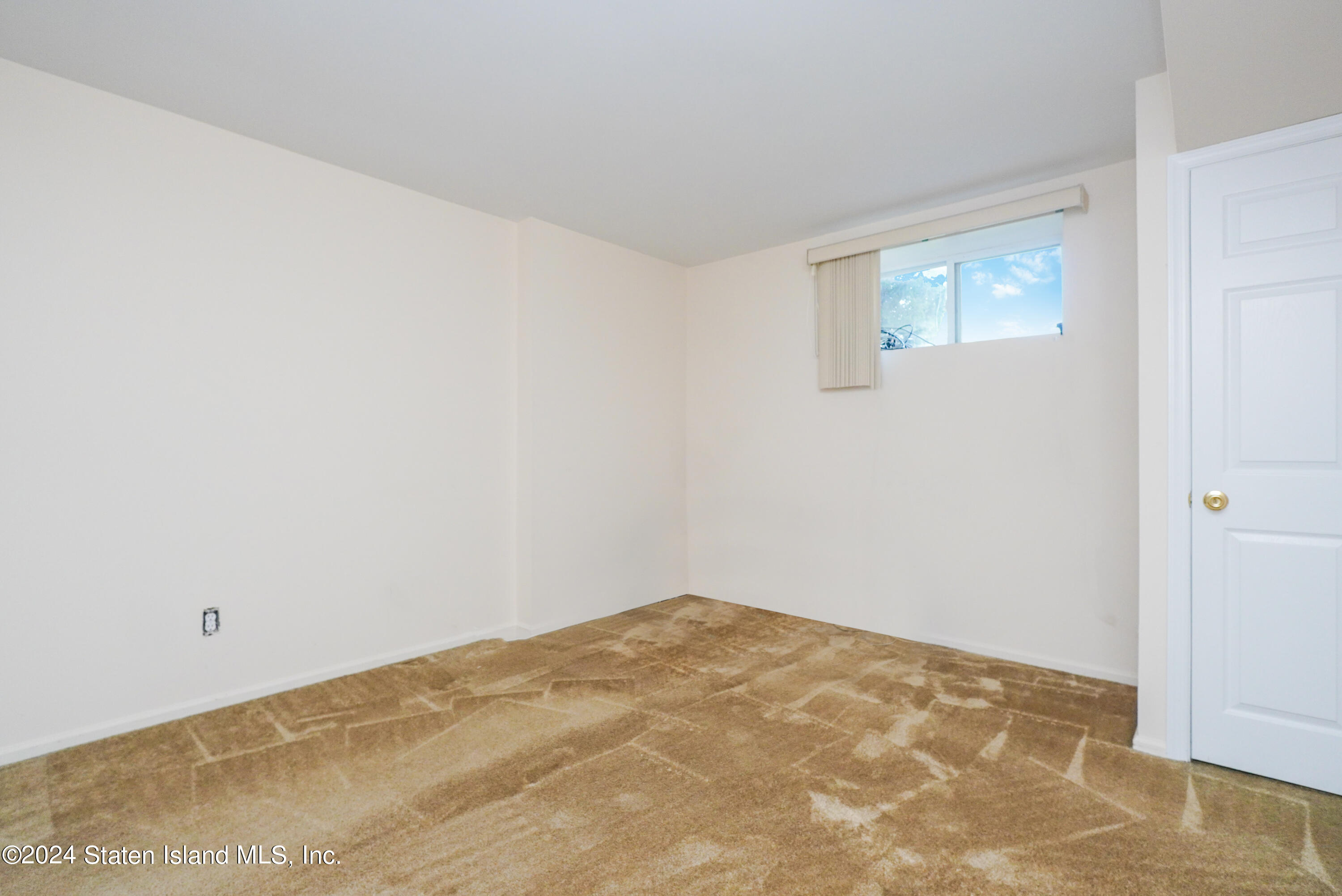 98 Kenilworth Avenue