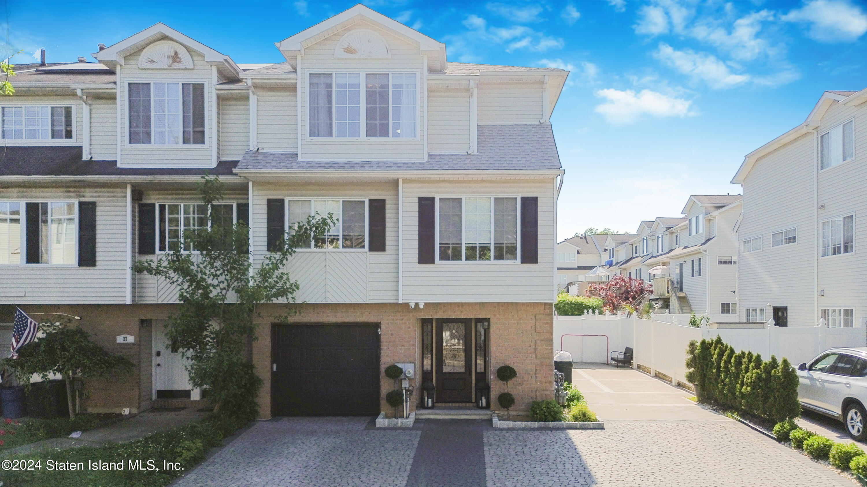 29 White Oak Lane