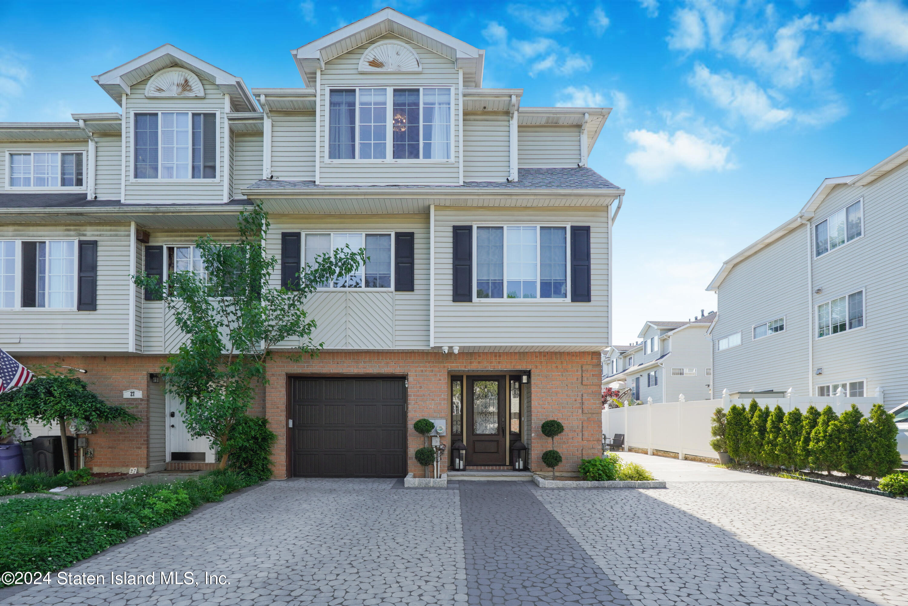 29 White Oak Lane