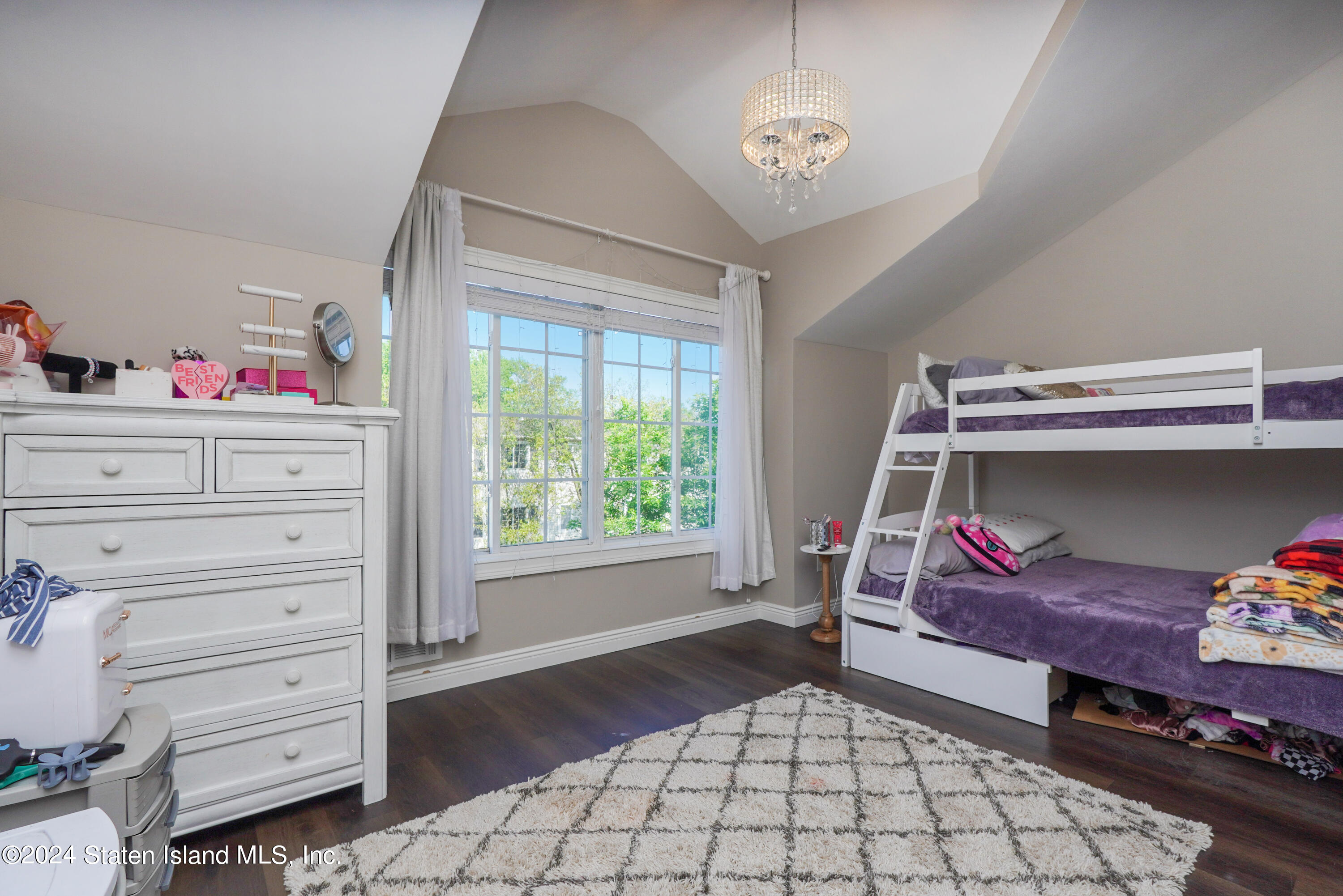 29 White Oak Lane