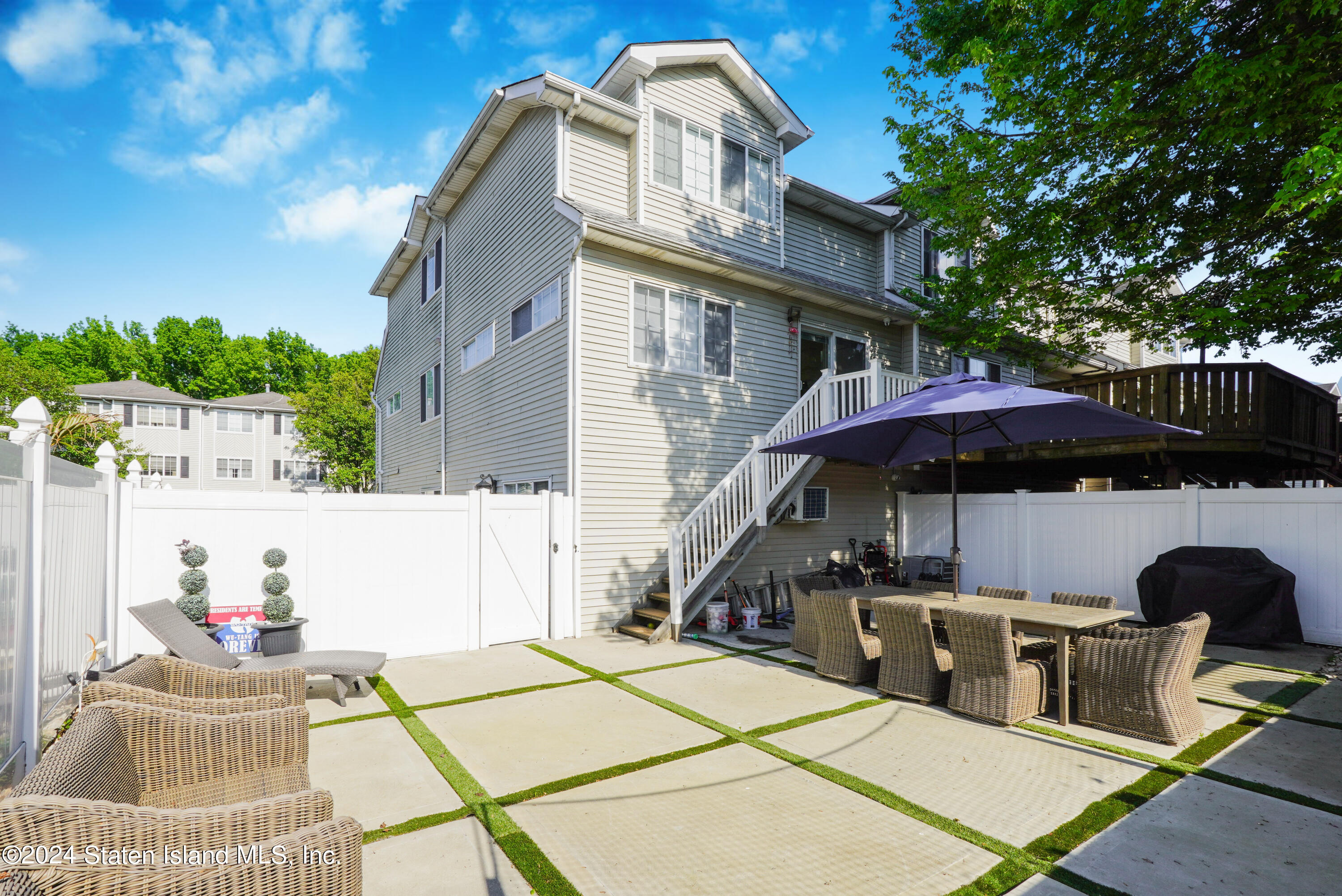 29 White Oak Lane