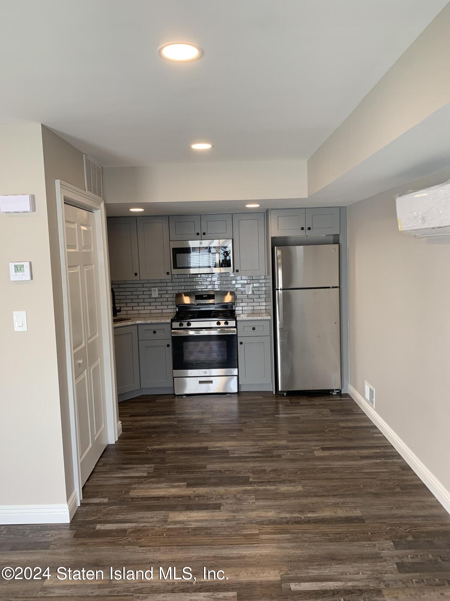 29 White Oak Lane